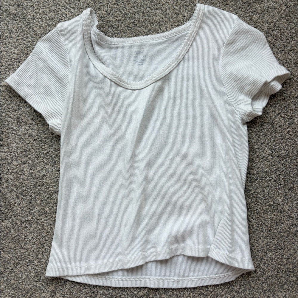 Brandy Melville White Ribbed V-Neck Tee